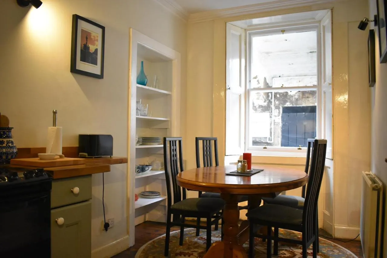 West End Apartment Edinburgh