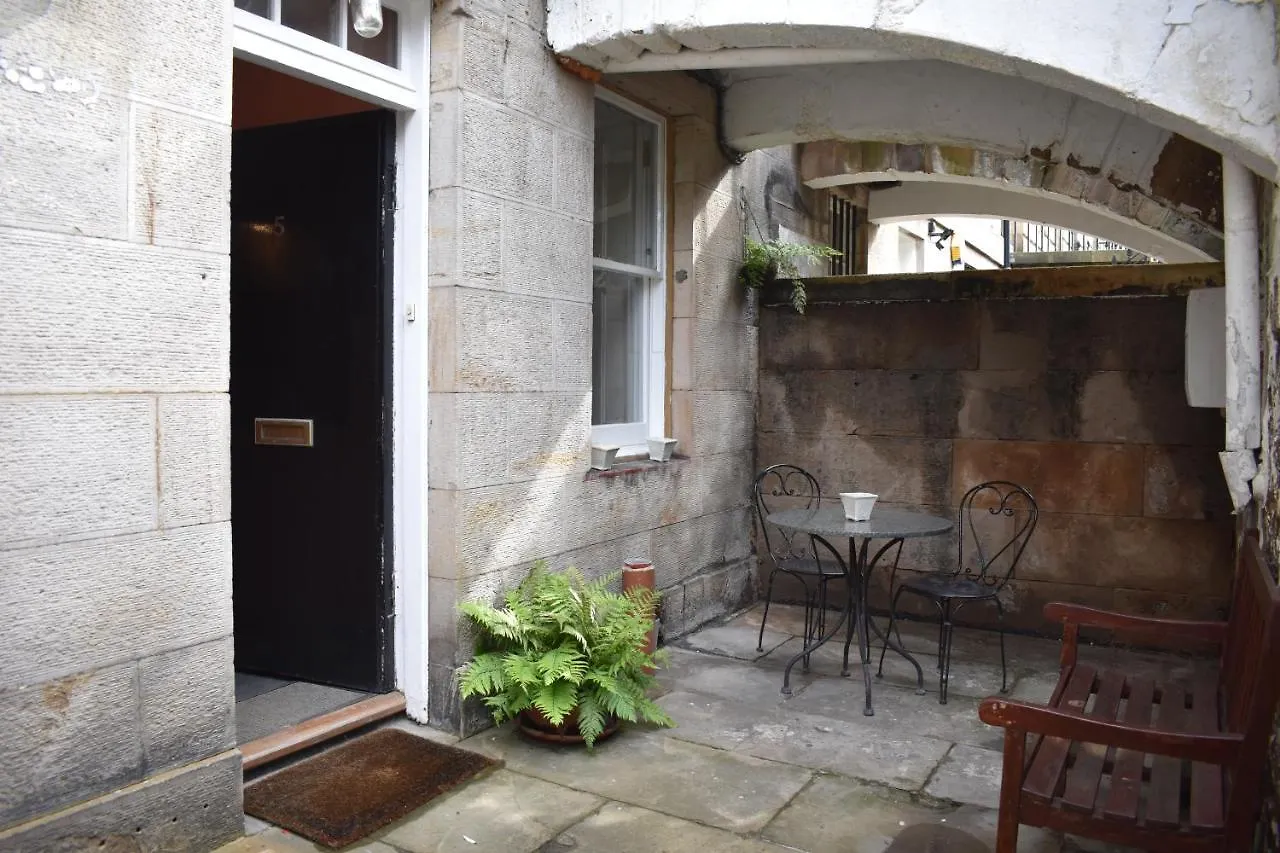 West End Apartment Edinburgh