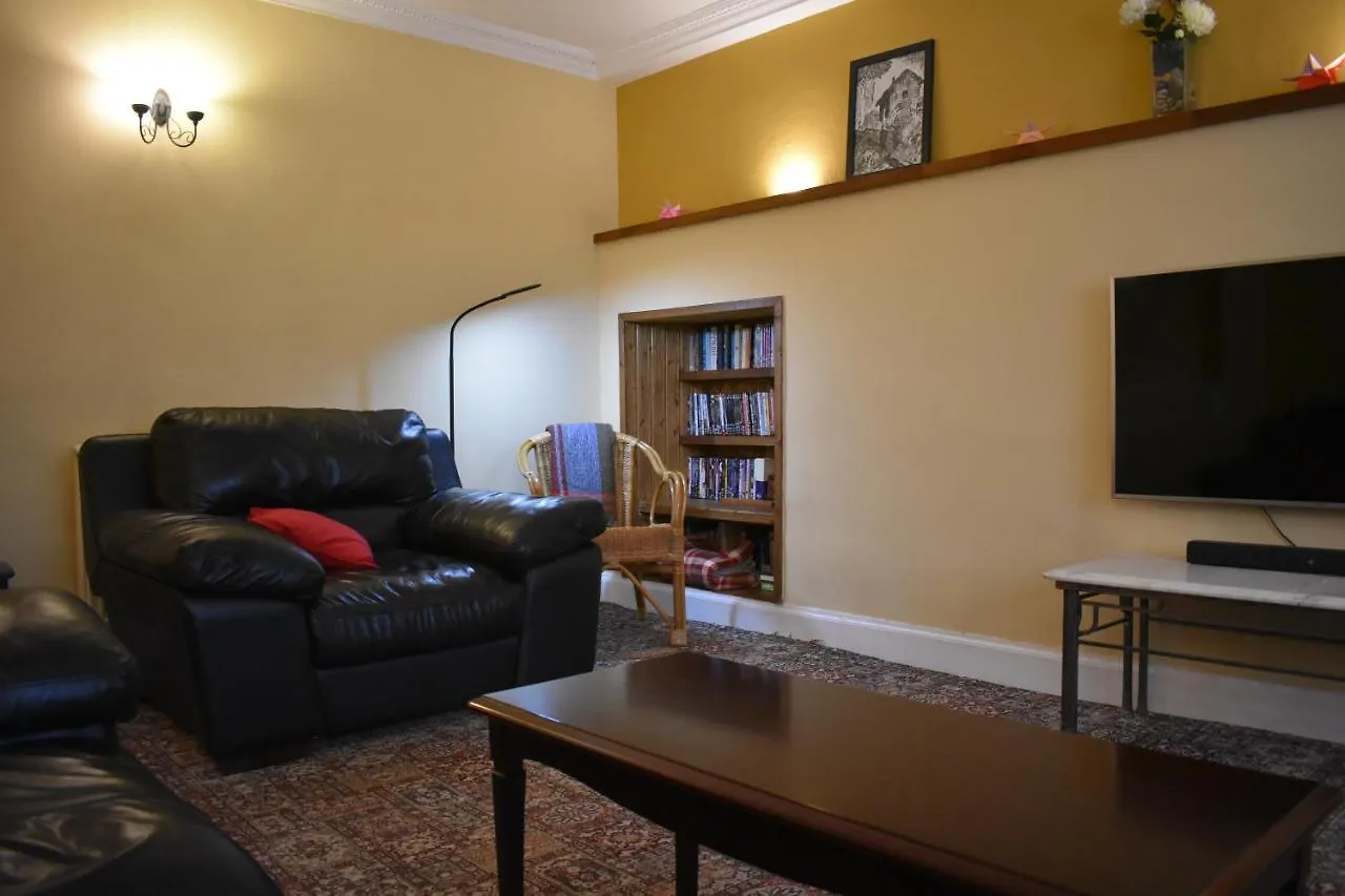 West End Apartment Edinburgh